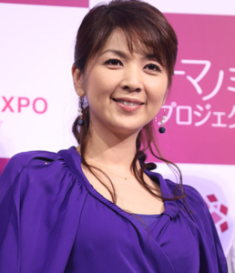 飯島直子の元旦那は前田亘輝と平塚まゆ？結婚は何歳で熟年離婚？再婚相手の写真？山梨の旅館はどこ？不動産？最後から二番目の恋？