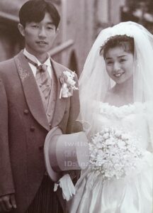 武豊の嫁・佐野量子は刺される？馴れ初めと結婚式？フライデーのキスで離婚？現在の写真と動画？